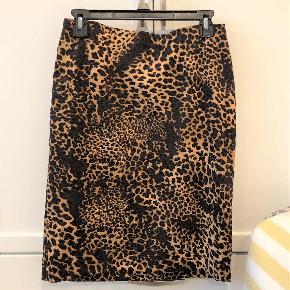 Beautiful Grace Elements Leopard print skirt